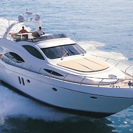 Tropez Luxury Yacht Πλωτό κατάλυμα