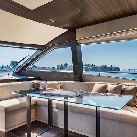Tropez Luxury Yacht Botel